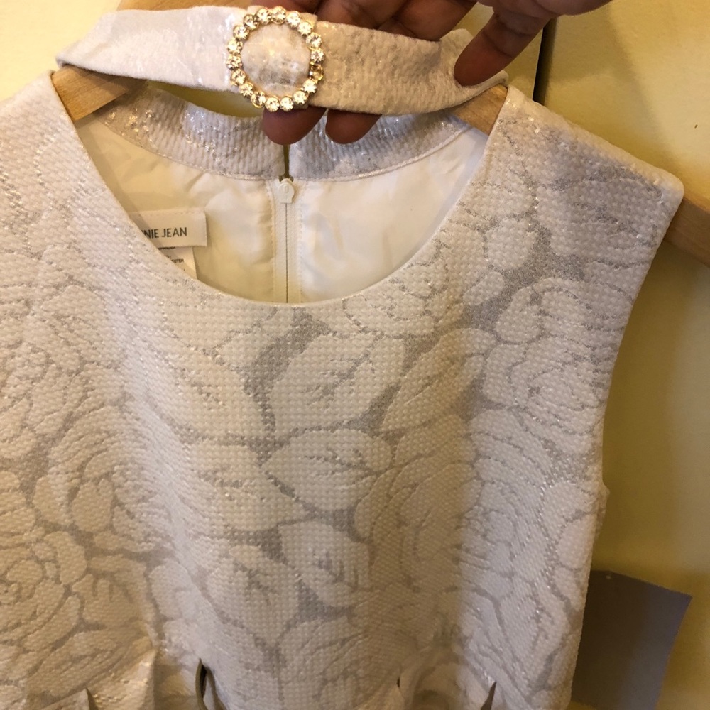 Dress - Picture 4 of 4